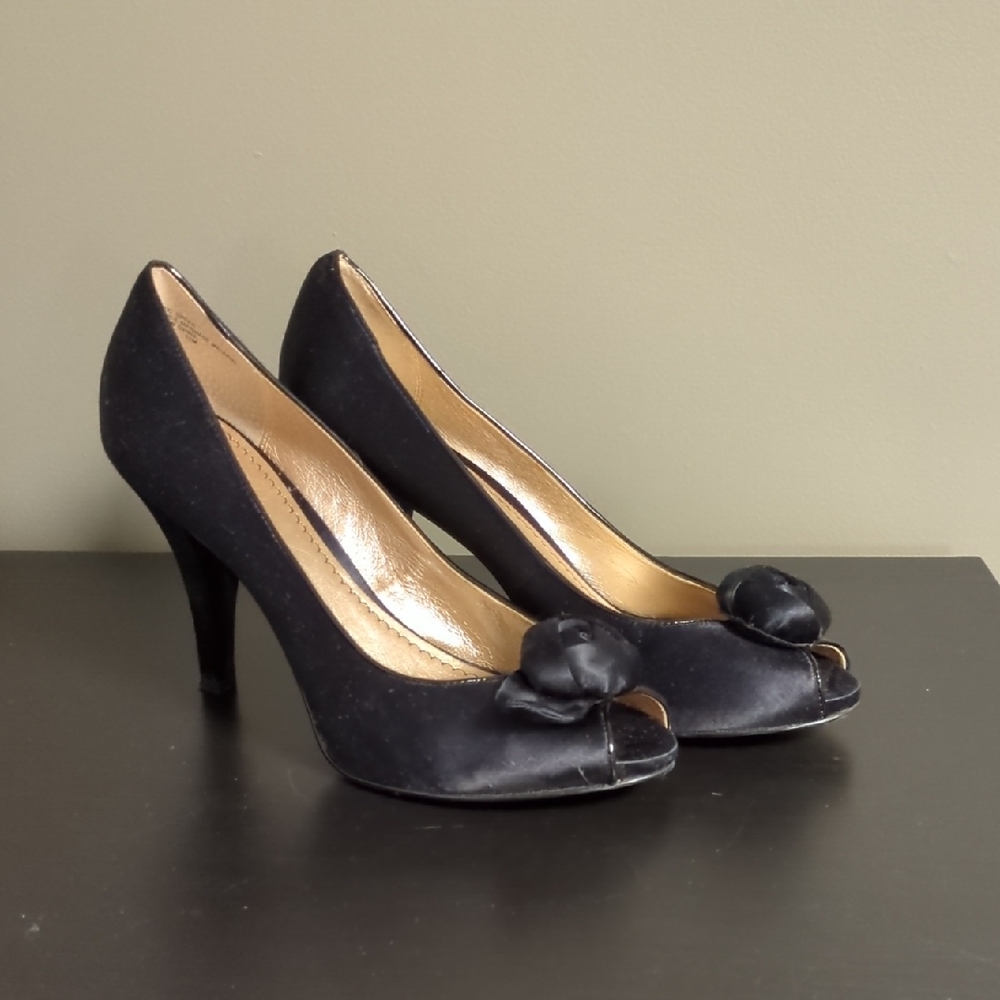 Chic Black Satin Peep-Toe Heels